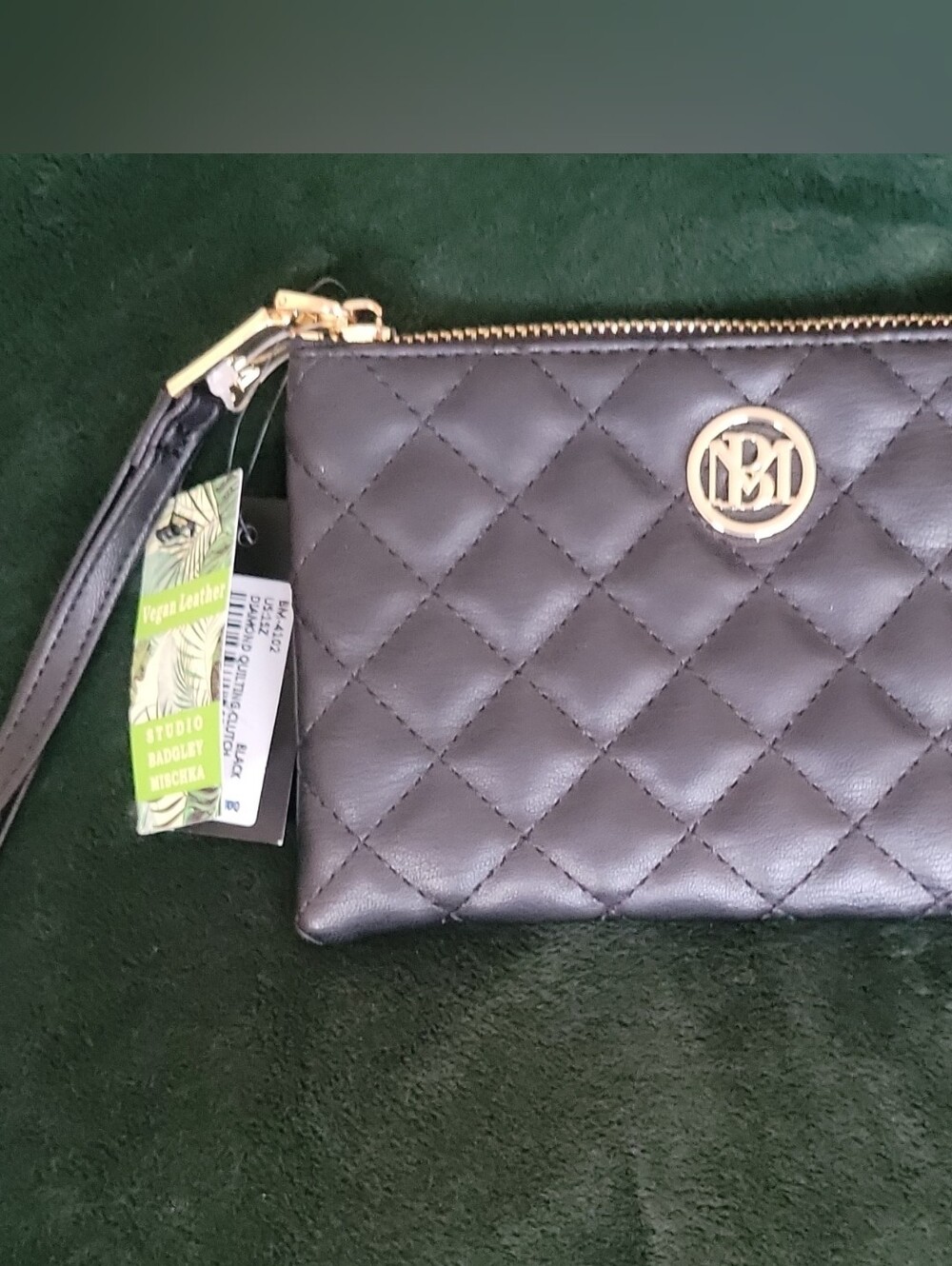 Badgley Mischka Black Diamond Quilted Vegan Leather Wristlet Clutch Gold Hardwar